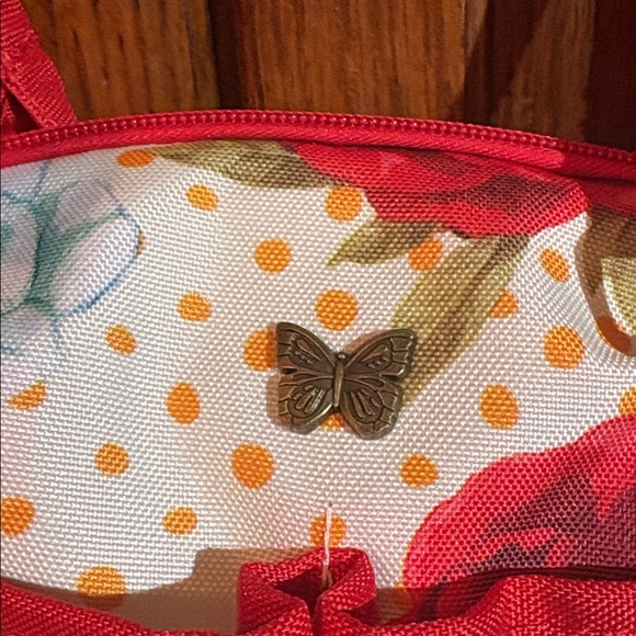 The Pioneer Woman Polka Dot Floral Tote with Red and Blue insulated lunchbox - Picture 2 of 6